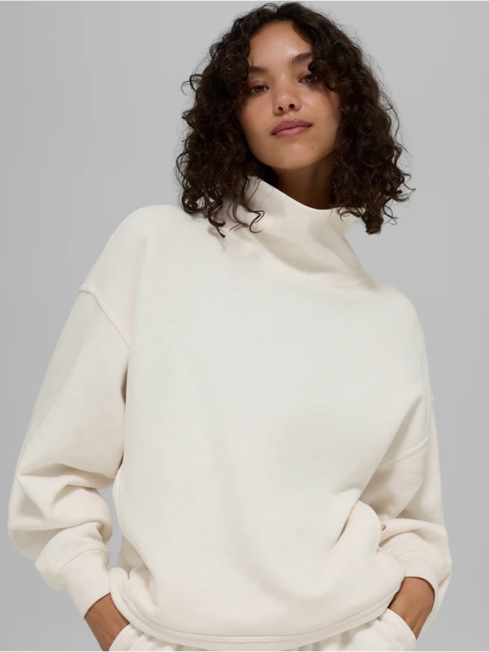 ALO Yoga Ivory Hazy Mock Neck Pullover